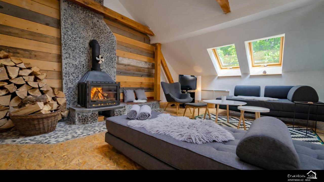 Apartment Ernestova Hisa Локве Екстериор снимка