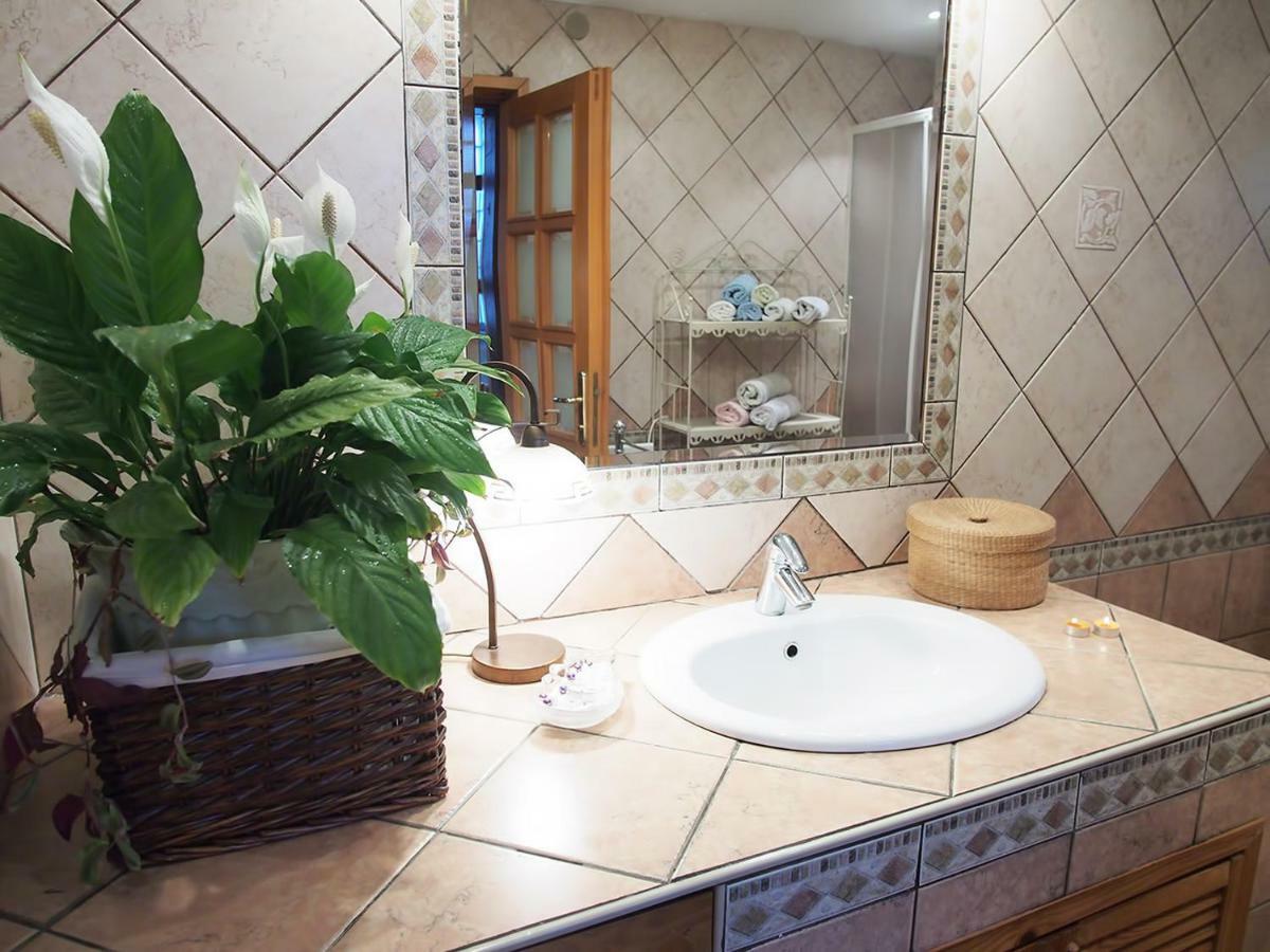 Apartment Ernestova Hisa Локве Екстериор снимка